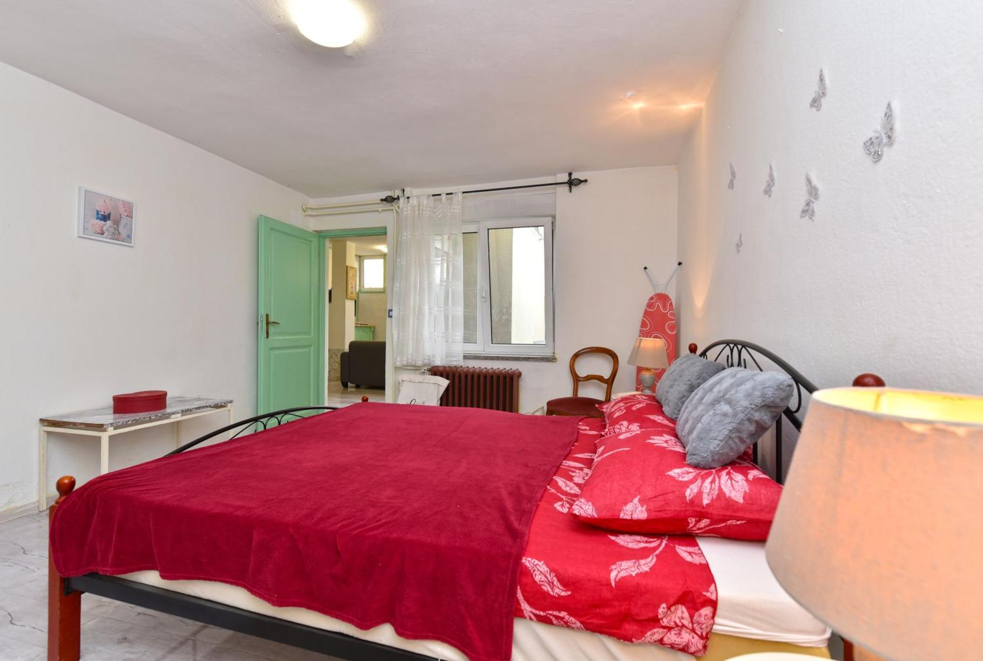 Apartman Mariza 2235 *